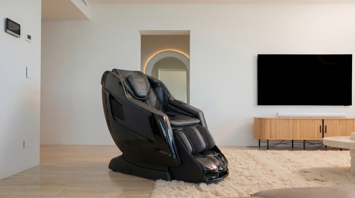 Ayla Black massage chair in modern living room