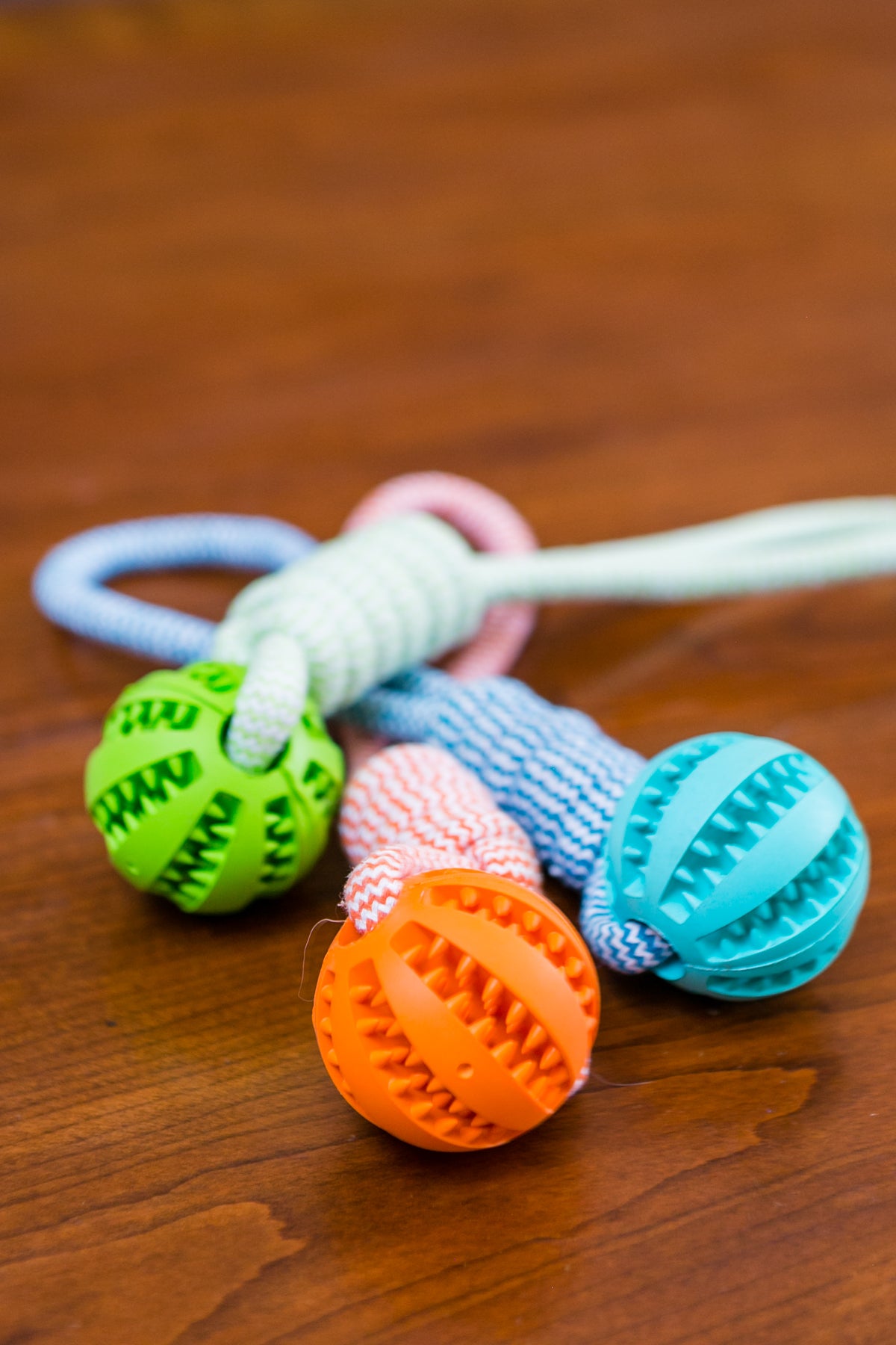 Durable Rubber Ball Chew Toy with Cotton Rope