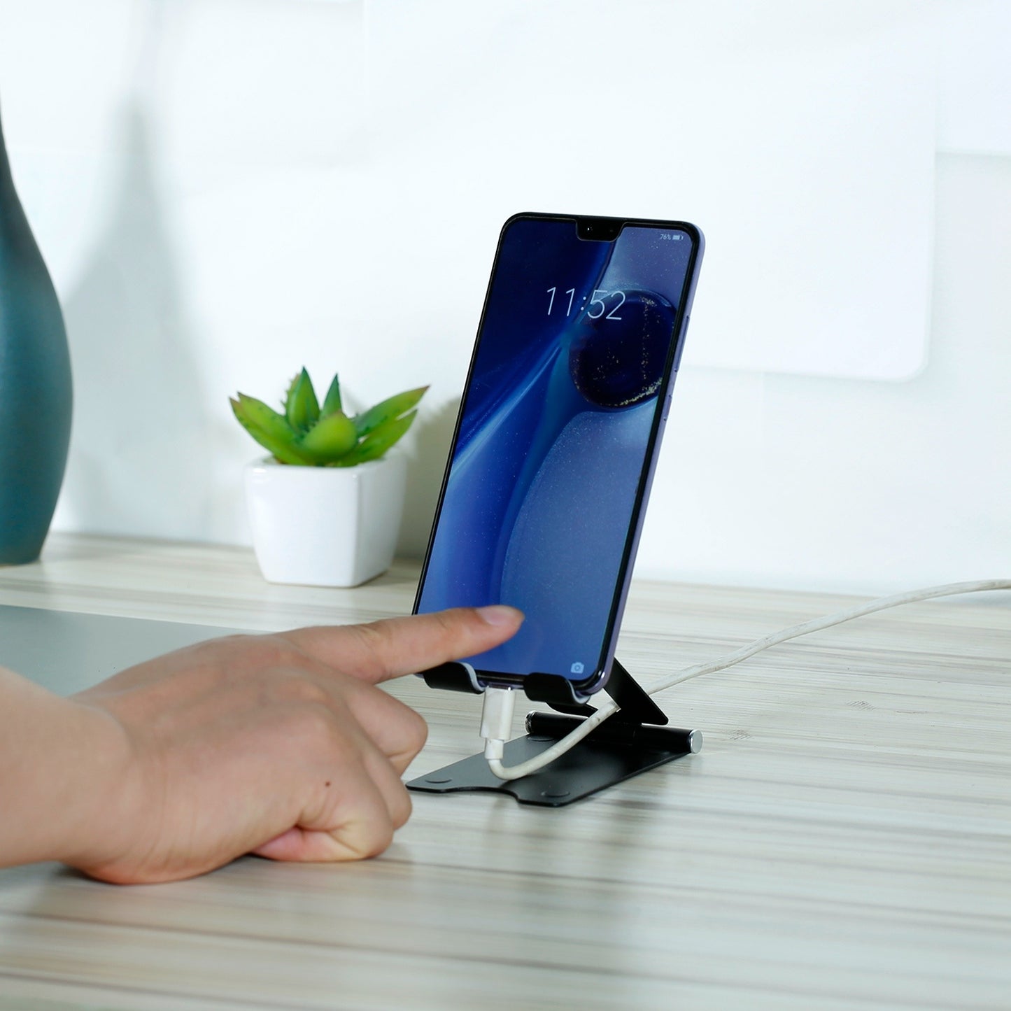 Adjustable Desktop Phone Stand