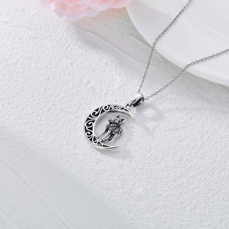 925 Sterling Silver Wolf Moon Pendant Necklace