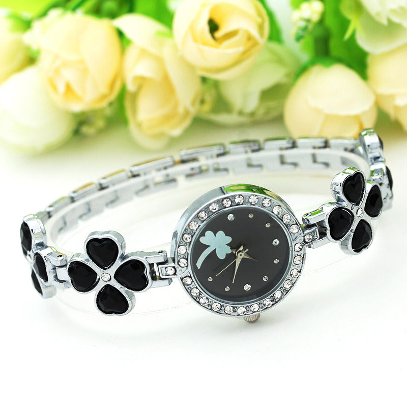 Four-Leaf Clover Women Quartz Bracelet Watch